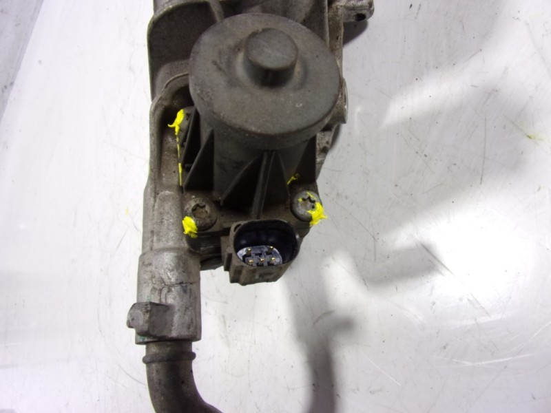 Recambio de valvula egr para land rover discovery 4 tdv6 se referencia OEM IAM LR018752 701881050 