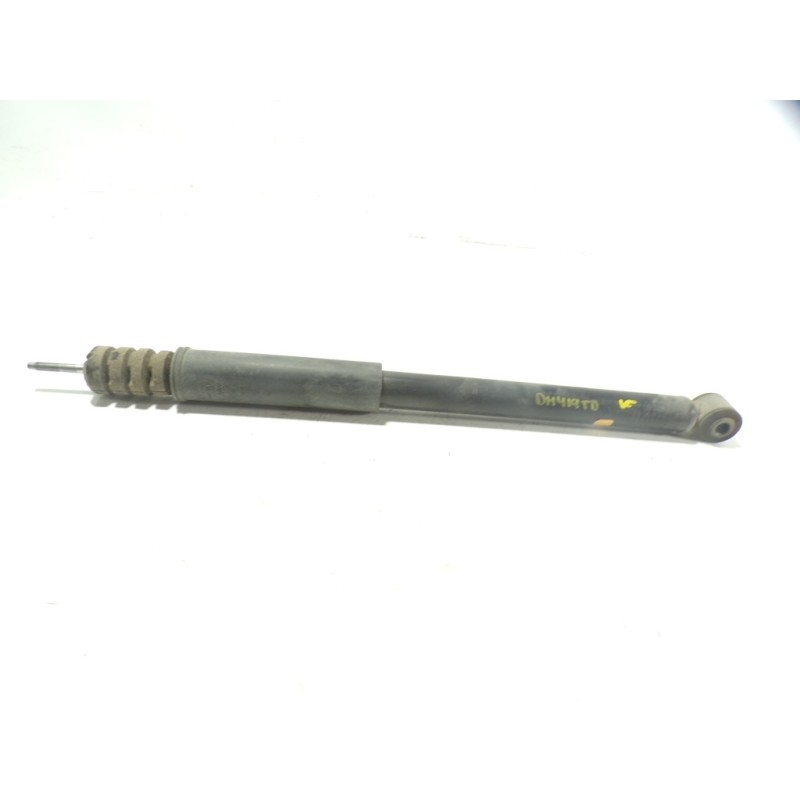 Recambio de amortiguador trasero derecho para dacia sandero 0.9 tce cat referencia OEM IAM 562104719R 562105691R 