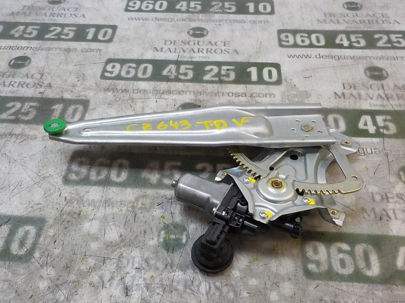 Recambio de elevalunas trasero derecho para toyota yaris 1.0 cat referencia OEM IAM 698300D220  