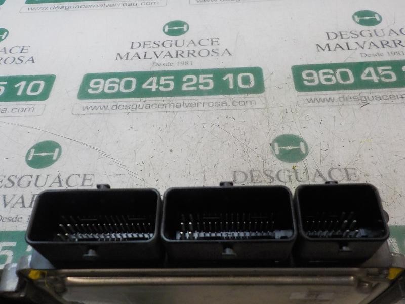 Recambio de centralita motor uce para dacia dokker express ambiance referencia OEM IAM 237104128R 237102213R 0281030439