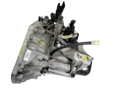 Recambio de caja cambios para dacia sandero 0.9 tce cat referencia OEM IAM 320100026R JH3351  2