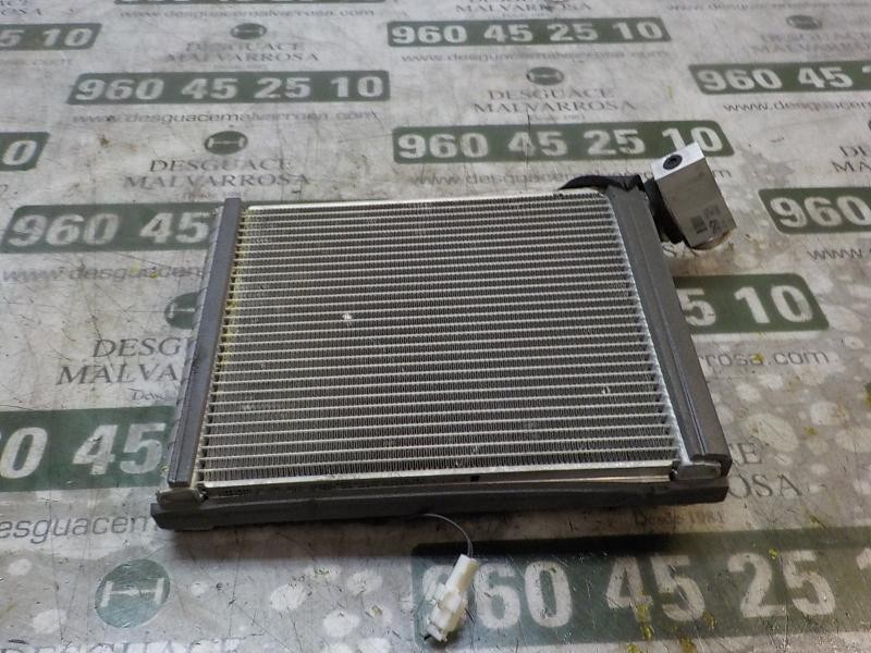 Recambio de evaporador aire acondicionado para toyota yaris 1.0 cat referencia OEM IAM 885010D490  