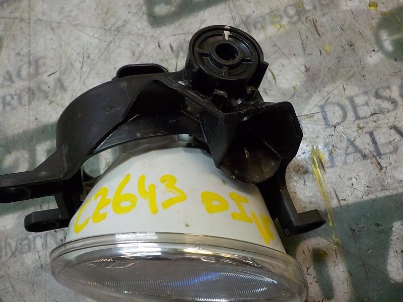 Recambio de faro antiniebla izquierdo para toyota yaris 1.0 cat referencia OEM IAM 8122002110  