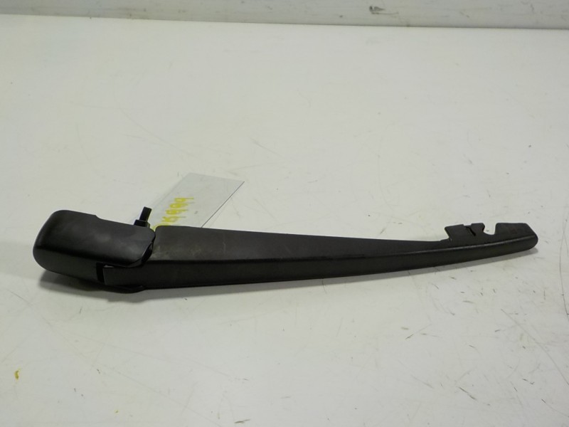 Recambio de brazo limpia trasero para subaru xv advance referencia OEM IAM 86532KG100  