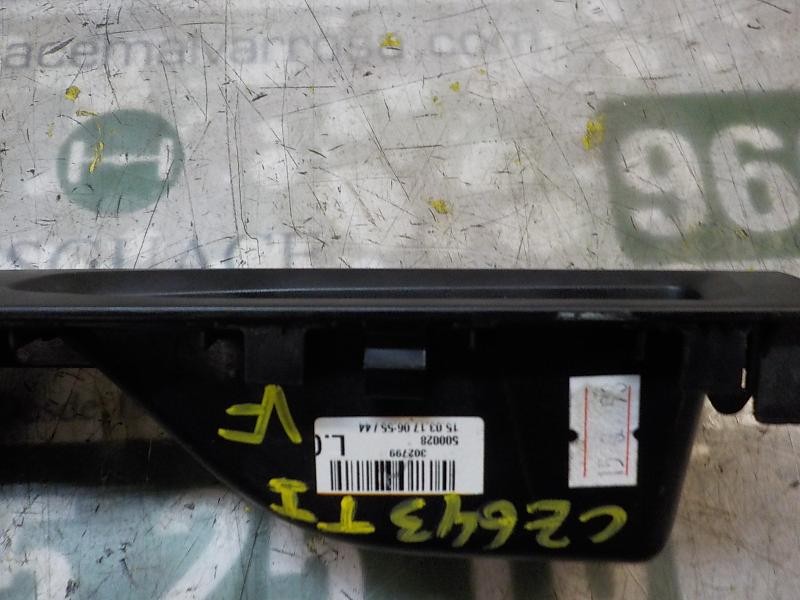 Recambio de mando elevalunas trasero izquierdo para toyota yaris 1.0 cat referencia OEM IAM 848100D030  