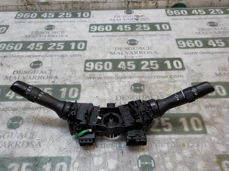 Recambio de mando luces para toyota yaris 1.0 cat referencia OEM IAM 841400D300  