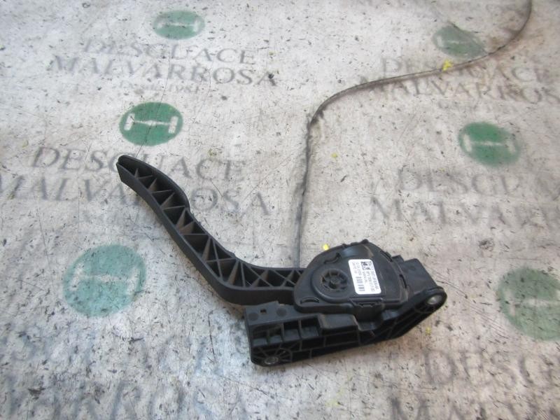 Recambio de potenciometro pedal para ford fiesta (cb1) 1.25 16v cat referencia OEM IAM 2120072 8V219F836AA 