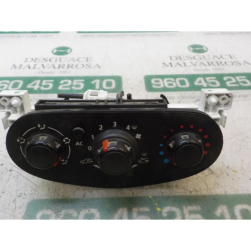 Recambio de mando calefaccion / aire acondicionado para dacia dokker express ambiance referencia OEM IAM 275101988R 5P3743000 5P