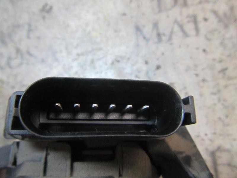 Recambio de potenciometro pedal para ford fiesta (cb1) 1.25 16v cat referencia OEM IAM 2120072 8V219F836AA 