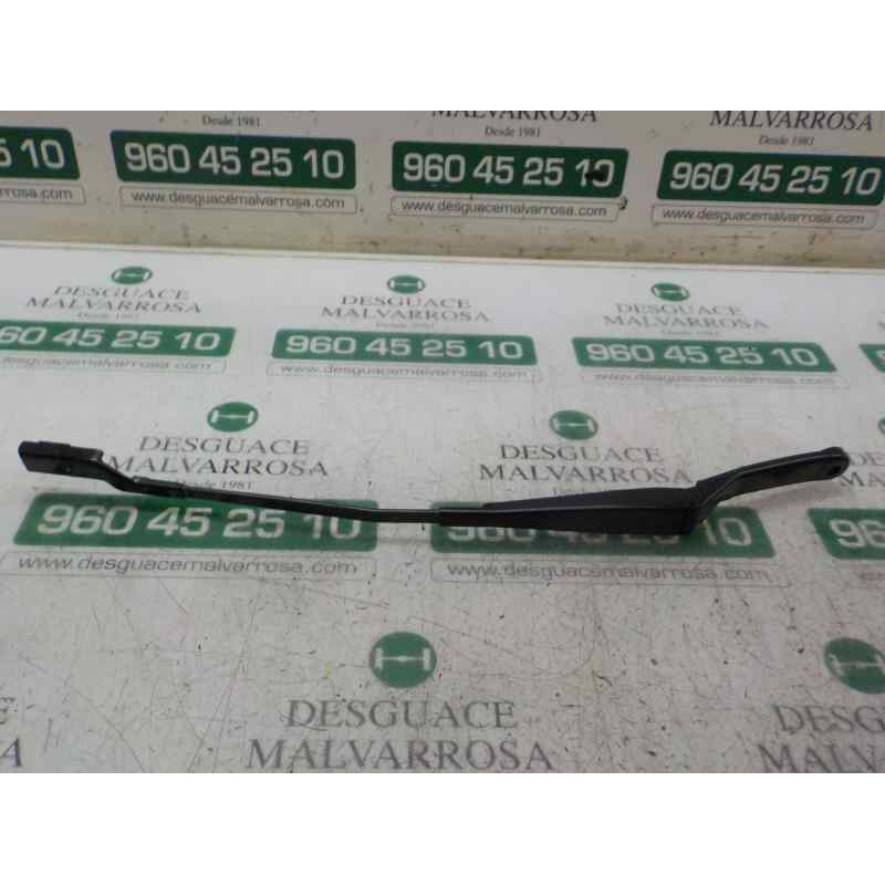 Recambio de brazo limpia delantero derecho para peugeot 308 confort referencia OEM IAM 6429EN  