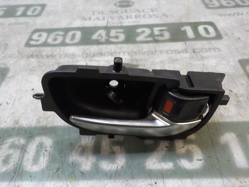 Recambio de maneta interior delantera derecha para toyota yaris 1.0 cat referencia OEM IAM 6920502330C2  