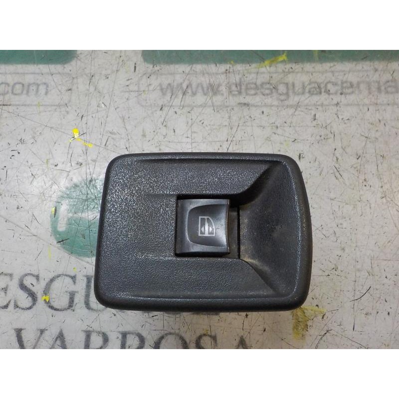 Recambio de mando elevalunas delantero derecho para dacia dokker express ambiance referencia OEM IAM 254217475R  