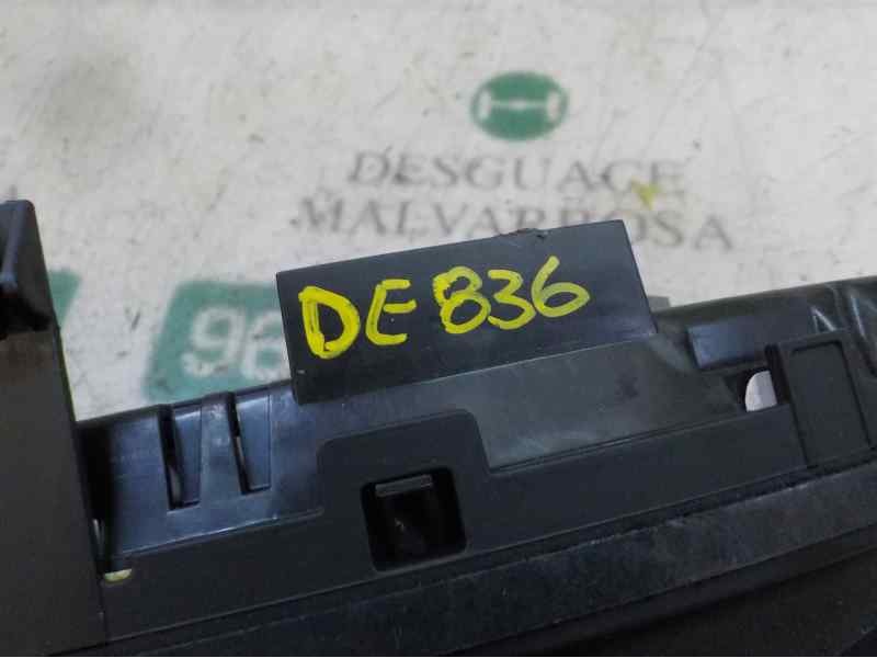 Recambio de cuadro instrumentos para opel insignia berlina sport 4x4 referencia OEM IAM 13327318 13327318 365903926H