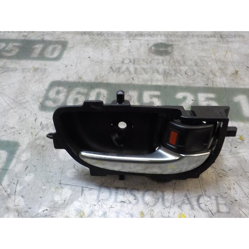 Recambio de maneta interior trasera derecha para toyota yaris 1.0 cat referencia OEM IAM 6920502330C2  