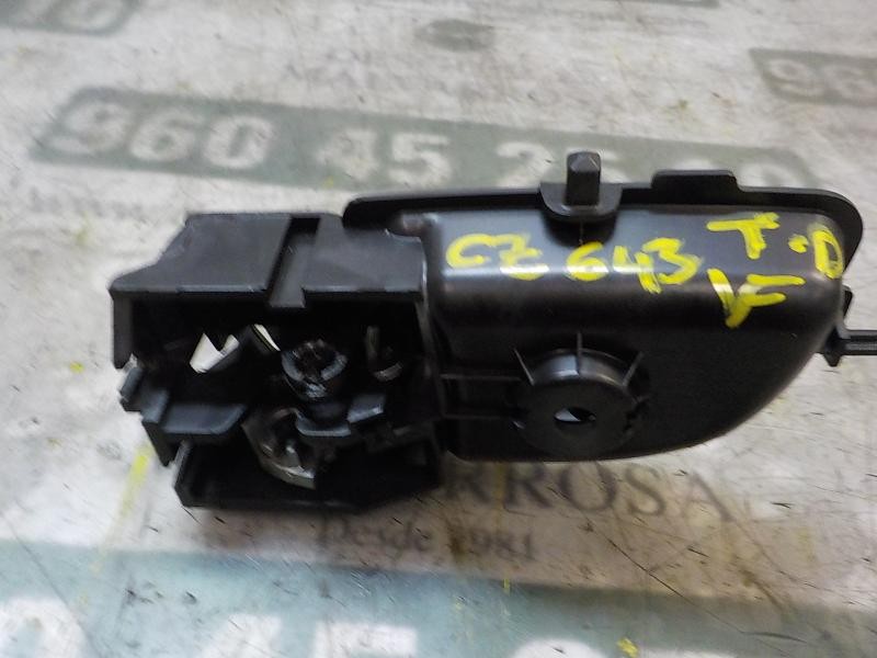 Recambio de maneta interior trasera derecha para toyota yaris 1.0 cat referencia OEM IAM 6920502330C2  