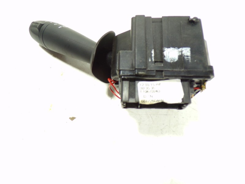 Recambio de mando limpia para dacia sandero 0.9 tce cat referencia OEM IAM 8201168008 681726046 