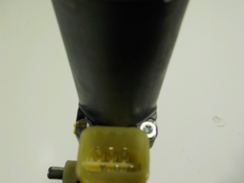 Recambio de motor elevalunas delantero derecho para chrysler sebring berlina 2.0 crd cat referencia OEM IAM  05155522AA 