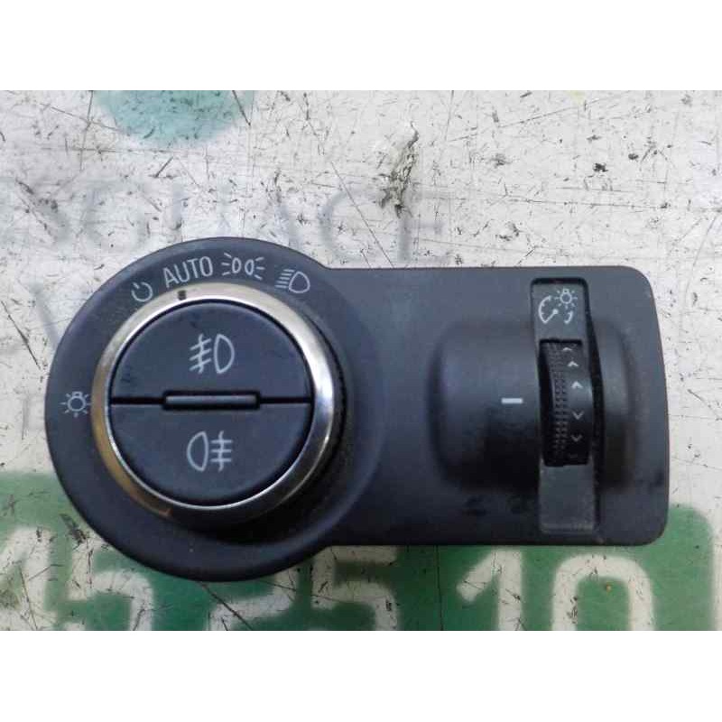 Recambio de mando luces para opel insignia berlina sport 4x4 referencia OEM IAM 22901659 13268707 