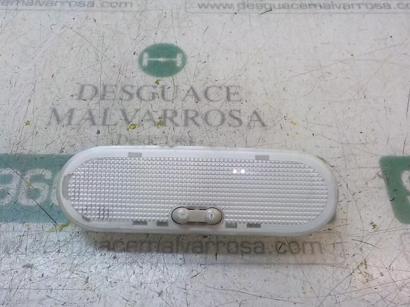 Recambio de piloto interior para dacia dokker express ambiance referencia OEM IAM 8200074362  