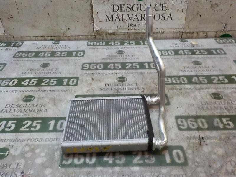 Recambio de radiador calefaccion / aire acondicionado para toyota yaris 1.0 cat referencia OEM IAM 871070D120  