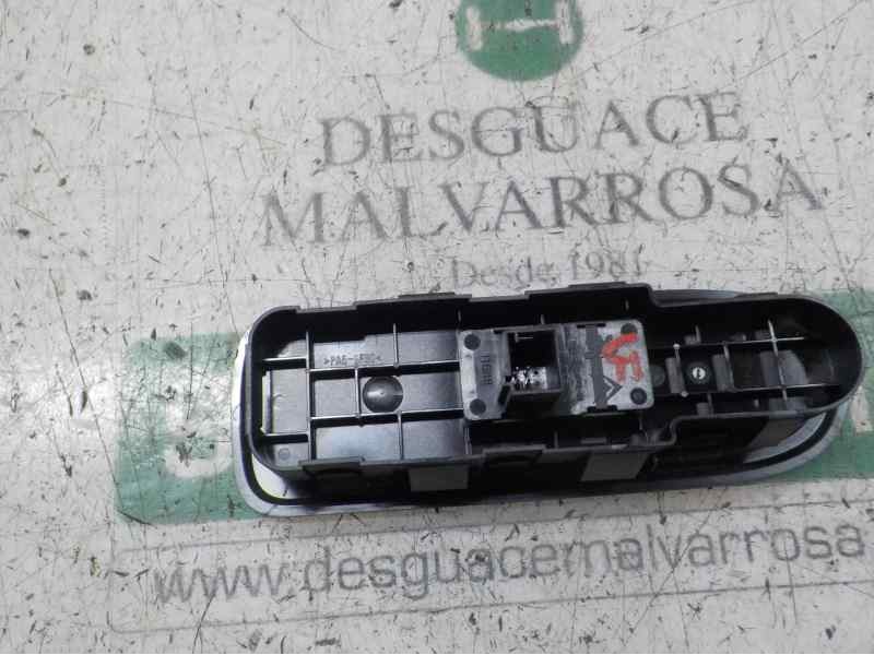 Recambio de mando elevalunas delantero derecho para peugeot 308 confort referencia OEM IAM 649029  