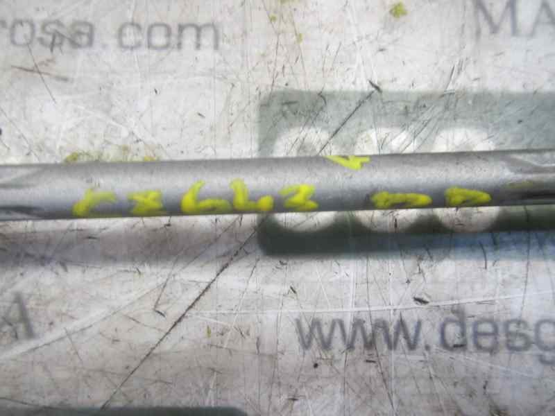 Recambio de tirante delantero derecho para toyota yaris 1.0 cat referencia OEM IAM 4882052040  