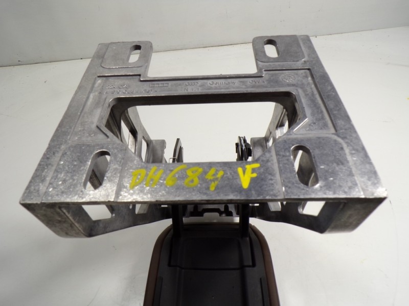 Recambio de apoyabrazos central para audi q3 (8u) 2.0 tdi referencia OEM IAM 8U0864283A6PS  