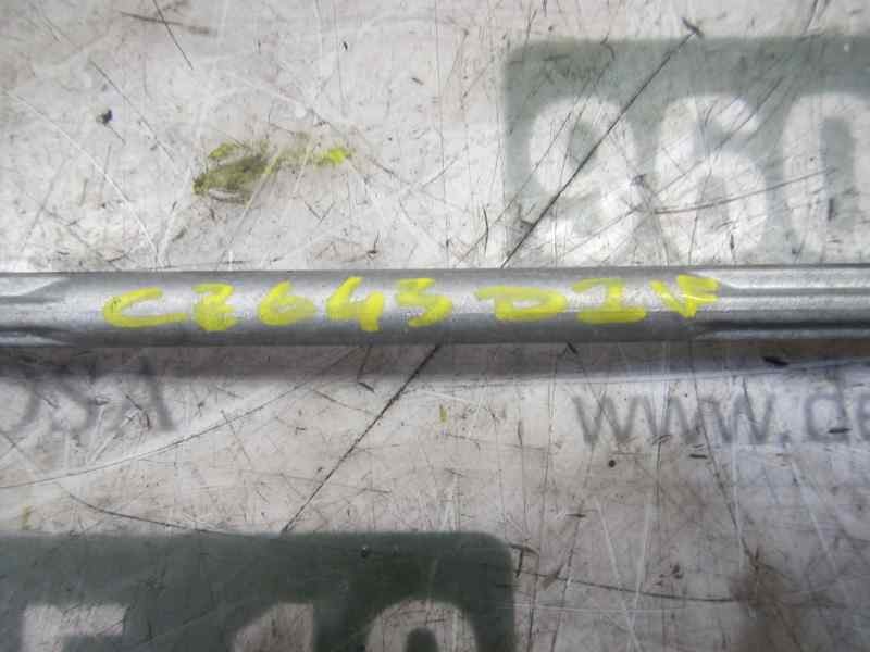 Recambio de tirante delantero izquierdo para toyota yaris 1.0 cat referencia OEM IAM 4882052040  