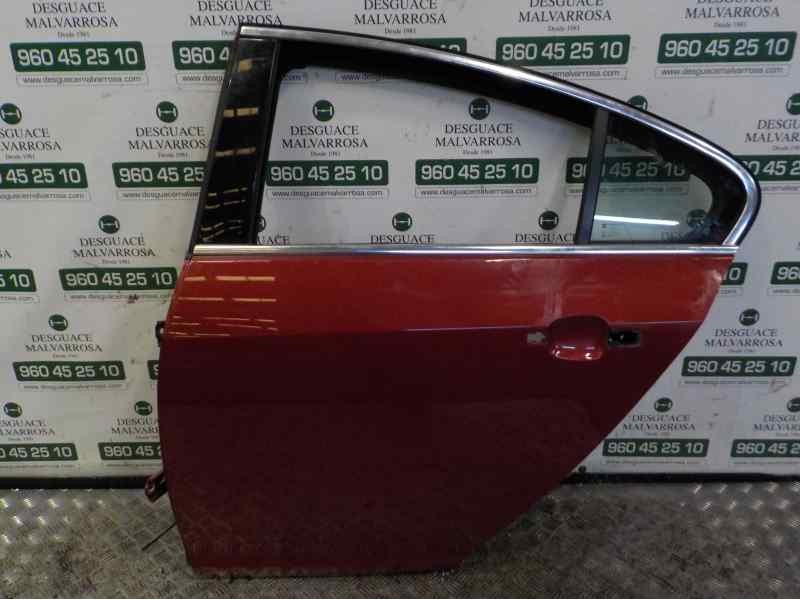 Recambio de puerta trasera izquierda para opel insignia berlina sport 4x4 referencia OEM IAM 13274122  