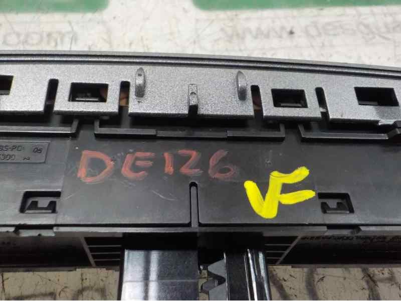 Recambio de warning para peugeot 308 confort referencia OEM IAM 649015  