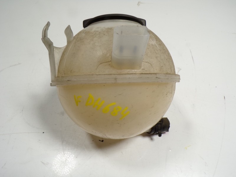 Recambio de deposito expansion para audi q3 (8u) 2.0 tdi referencia OEM IAM 1K0121407A  