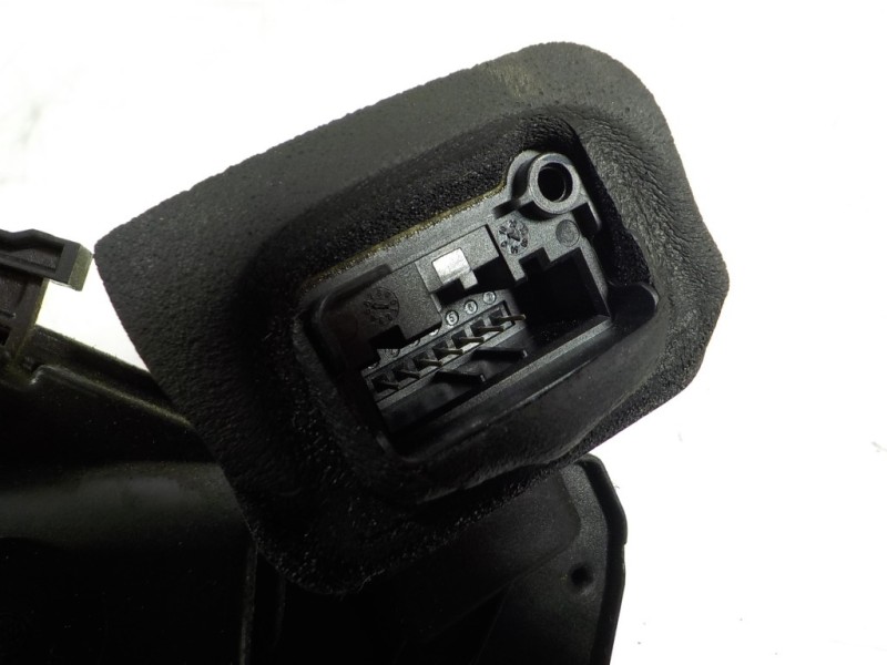 Recambio de cerradura puerta trasera derecha para seat toledo (kg3) 1.6 tdi referencia OEM IAM 5E0839016A 5E0839016A 