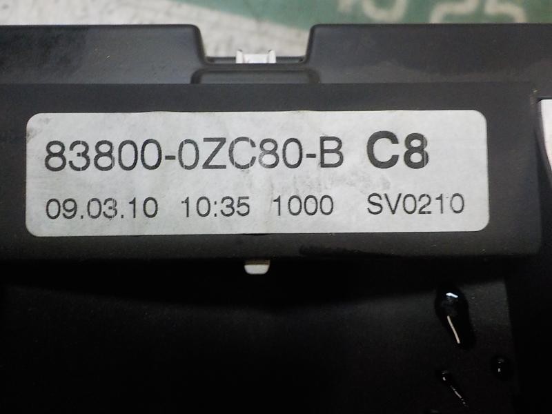Recambio de cuadro instrumentos para toyota auris 1.4 turbodiesel cat referencia OEM IAM   