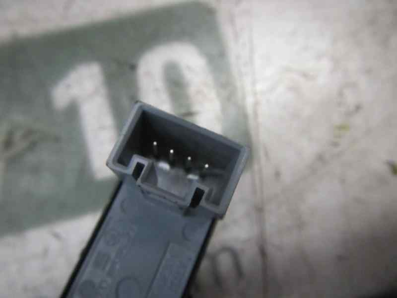 Recambio de mando elevalunas delantero derecho para seat ibiza sc (6j1) 1.6 16v referencia OEM IAM 7L6959855BREH  