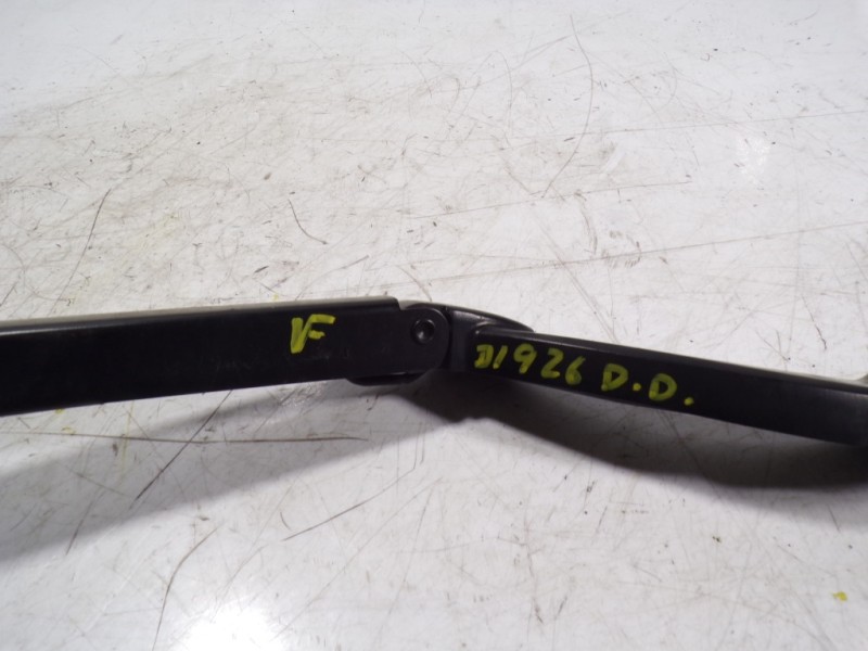 Recambio de brazo limpia delantero derecho para jaguar xf 2.2 diesel cat referencia OEM IAM C2Z2264  