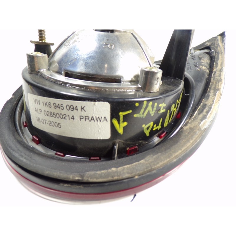 Recambio de piloto trasero derecho interior para volkswagen golf v berlina (1k1) r32 referencia OEM IAM 1K6945094K 1K6945094K 