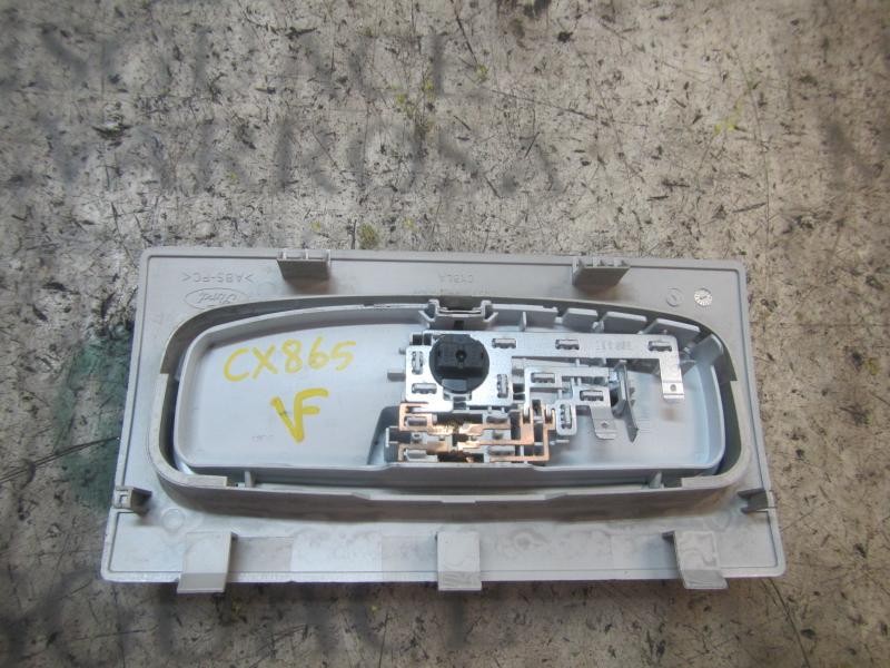 Recambio de piloto interior para ford fiesta (cb1) 1.25 16v cat referencia OEM IAM 1531183  