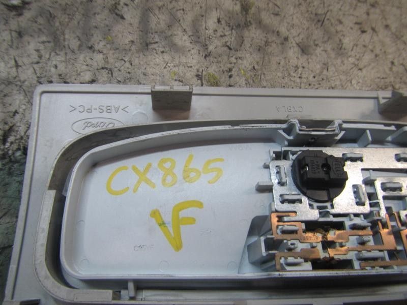 Recambio de piloto interior para ford fiesta (cb1) 1.25 16v cat referencia OEM IAM 1531183  