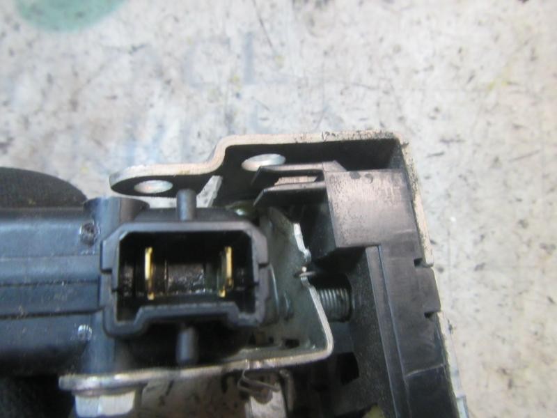 Recambio de cerradura puerta delantera derecha para iveco daily caja abierta 2.3 diesel cat referencia OEM IAM   