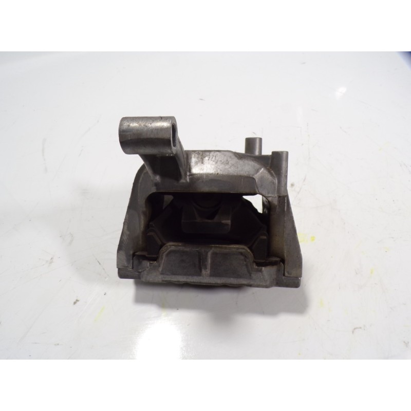 Recambio de soporte motor derecho para audi q3 (8u) 2.0 tdi referencia OEM IAM 5N0199262L  