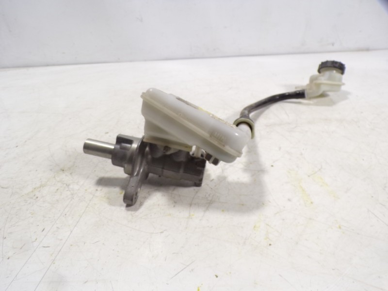 Recambio de bomba freno para ford tourneo courier (c4a) 1.0 ecoboost cat referencia OEM IAM 1751664  