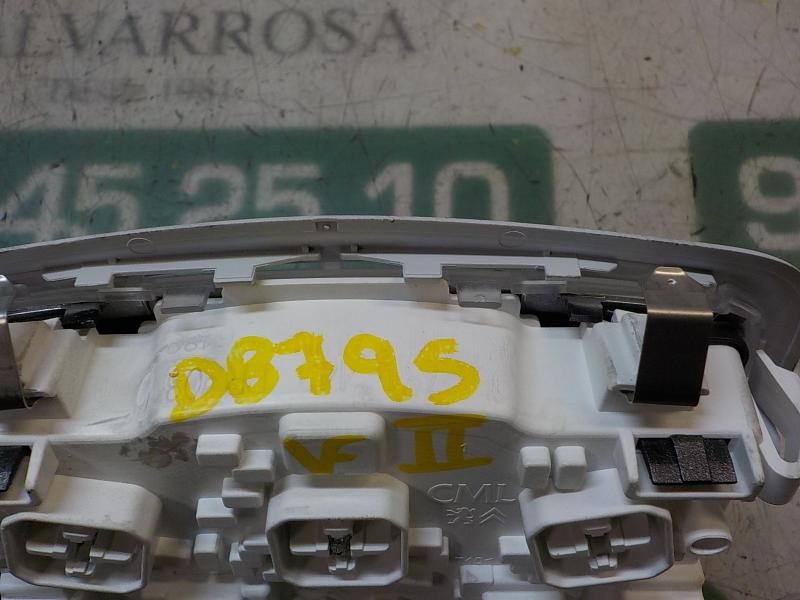 Recambio de piloto interior para peugeot 308 business line referencia OEM IAM 96781443PR  