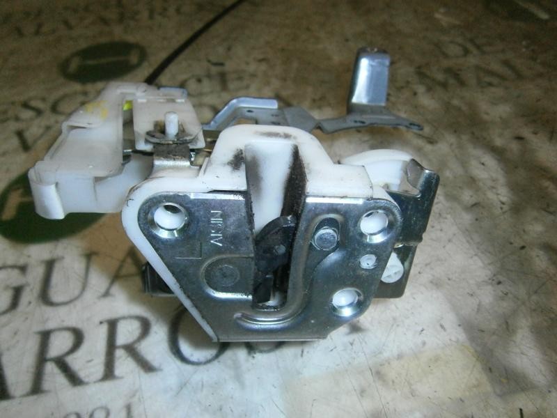 Recambio de cerradura puerta trasera izquierda para toyota aygo (kgb/wnb) blue referencia OEM IAM   