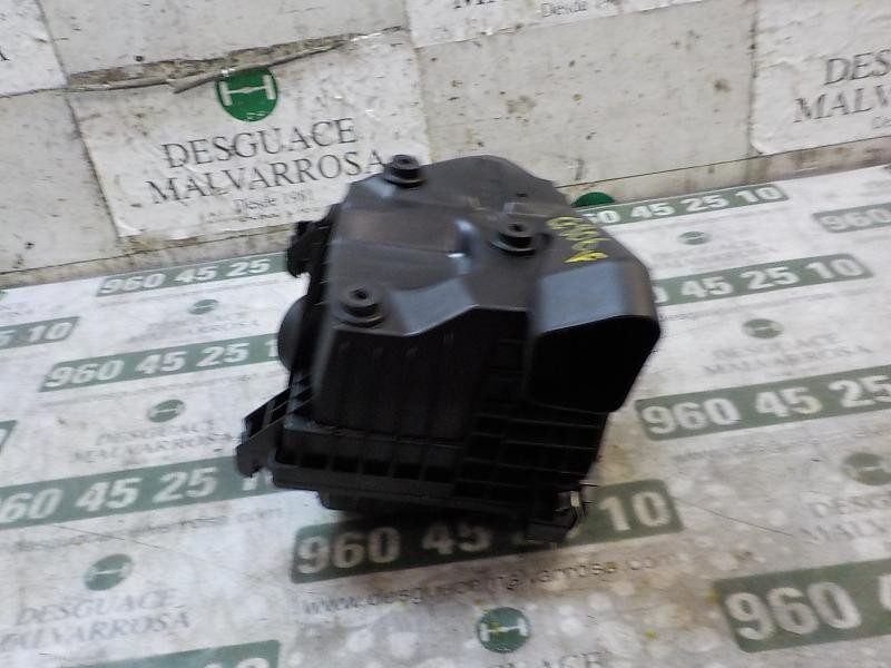 Recambio de filtro aire para toyota rav 4 2.0 d-4d cat referencia OEM IAM 17700YV020  