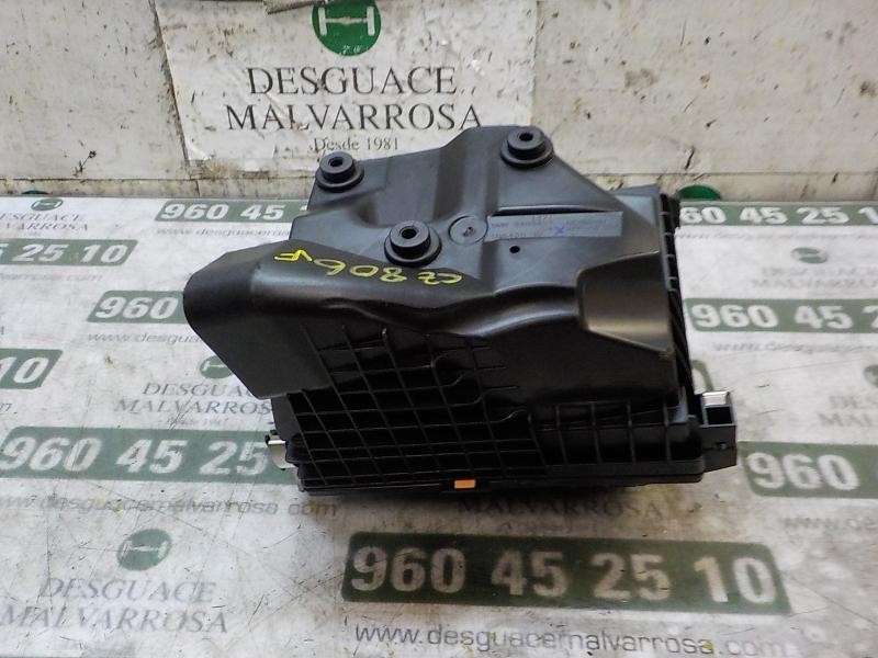 Recambio de filtro aire para toyota rav 4 2.0 d-4d cat referencia OEM IAM 17700YV020  