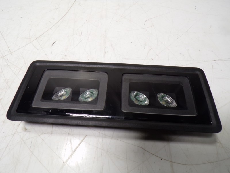 Recambio de piloto interior para seat leon sportstourer (kl8) style referencia OEM IAM 5H0947290D9B9 5H0947290D 