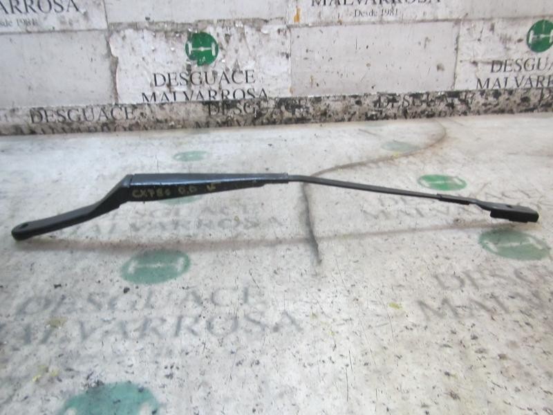 Recambio de brazo limpia delantero derecho para peugeot 308 sport referencia OEM IAM 6429EN  