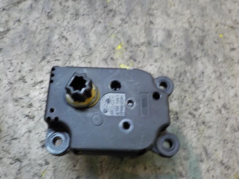 Recambio de motor electrico para ford c-max (cb3) 1.6 tdci cat referencia OEM IAM 1786200  