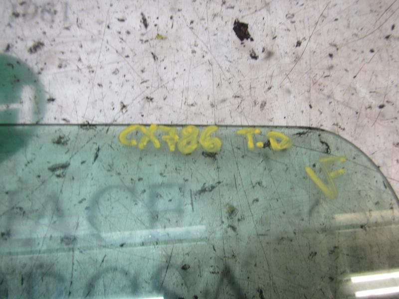 Recambio de cristal puerta trasero derecho para peugeot 308 sport referencia OEM IAM 9204P5  