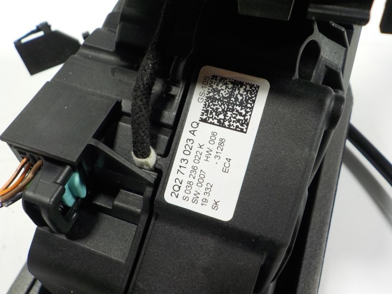 Recambio de palanca cambio para audi a1 sportback (gba) 1.0 tfsi referencia OEM IAM 82C713139BTAH 2Q2713023AQ 2Q2713023AQ